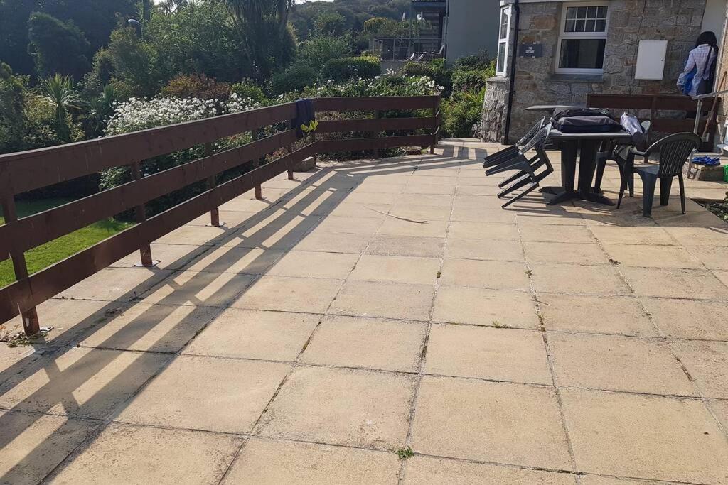 Private Parking With Garden 10 Minute Walk Into Town And Appartement